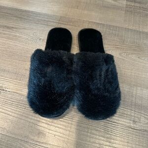 Black Fuzzy Slippers